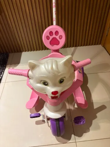 Triciclo Tonkinha Gatinha Passeio e Pedal, Bandeirante, Branco