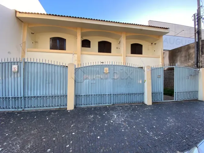 Casa comercial à venda por R$1.890.000,00 no Centro de Nova Odessa/SP
