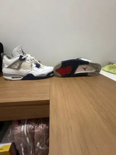 Jordan 4
