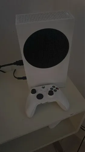 Xbox série s com vários jogos , troco em pc ou notebook 