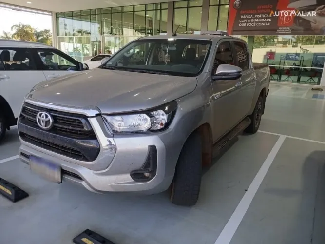 Toyota Hilux CD SRV 4X4 2.8 TDI Diesel Aut. 2022
