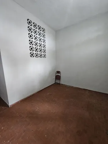 Casa 2/4 térreo na suburbana