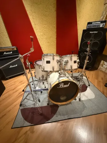 Bateria acústica Revolution Drums , ferragem Pearl master custom
