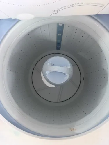 Máquina de lavar Eletrolux 10 k, vendo para quem trabalha com concerto