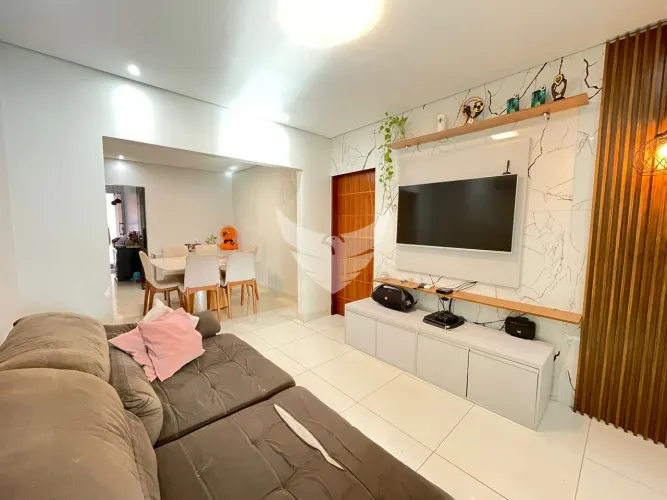 CASA A VENDA BAIRRO FLODOALDO PRÓXIMO AO SHOPPING