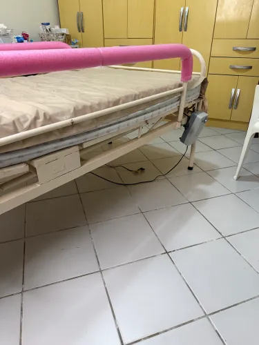 Cama hosp. 2 regulagens+ col. impermeável + col. pneumático + esp. casca de ovo