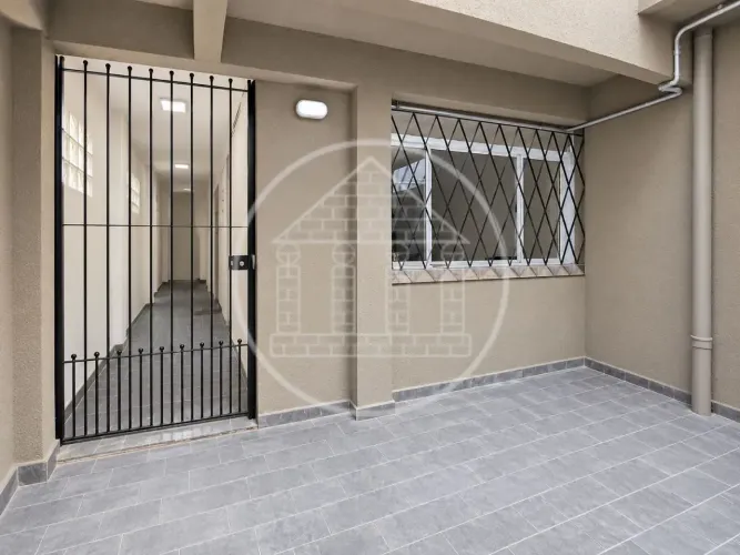 Casa com 2 Quartos para Locação no Jardim São Rafael