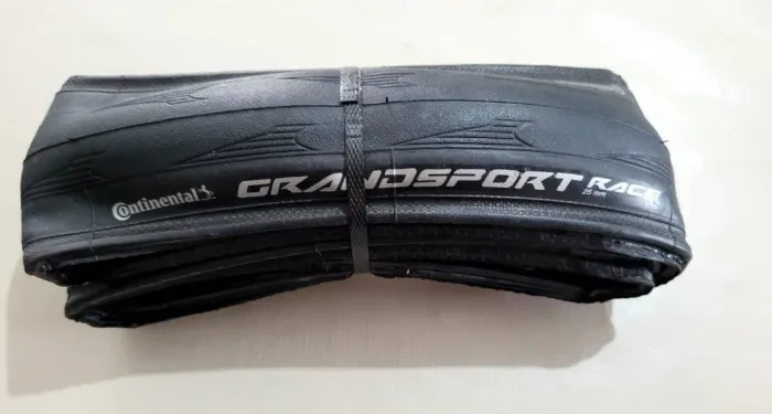 Pneu Continental Grand Sport Race 700x25 Kevlar Novo