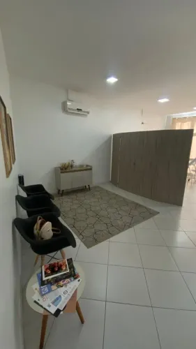 VENDO MOBILIÁRIO PARA CONSULTÓRIO - EXCELENTE OPORTUNIDADE