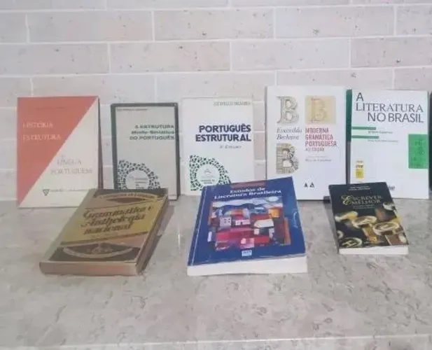 Livros de língua portuguesa