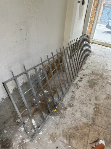 Grade de Ferro Longa 4,13 m - Ideal para Jardim ou Muro