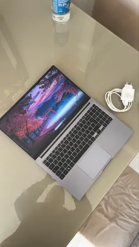 Galaxy Book 4 16gb Ram i5 Mx570 - Ótimo para trabalho
