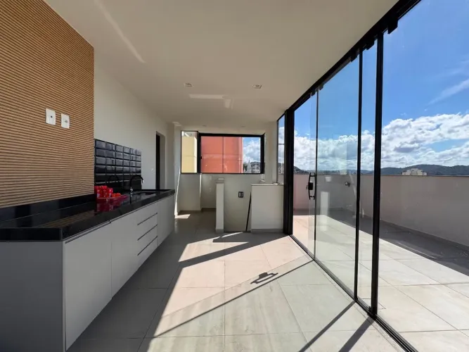 Cobertura 3 quartos com suíte à venda, 136 m² por R$ 800.000 - Centro - Juiz de Fora/MG