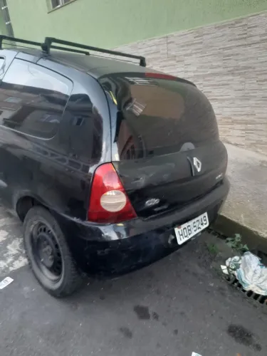 Renault Clio Hi-flex 1.0 16V 3P 2011