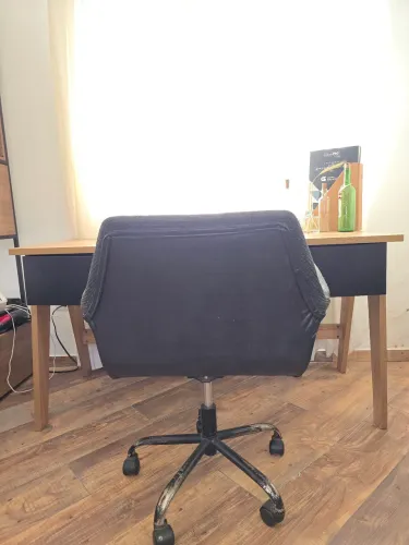 Vende-se Escrivaninha + Cadeira 