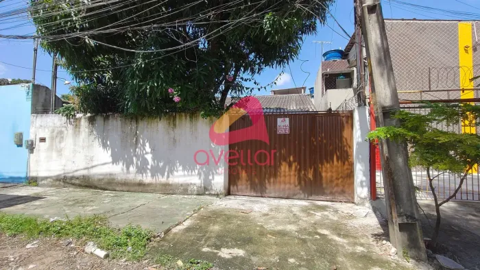 Casa para Alugar no Cordeiro, Recife, PE