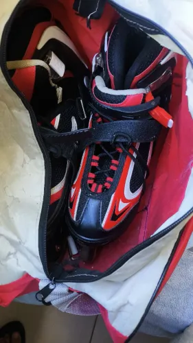 Patins Inline Ban Wei Ajustável - Preto/Vermelho (Excelente)
