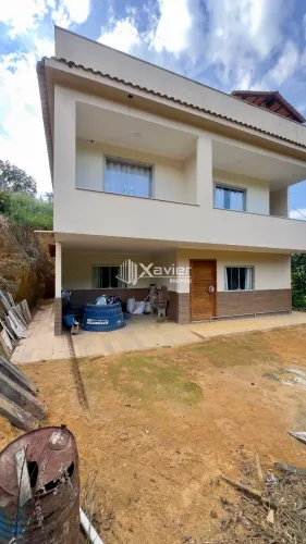 Chácara com 2.000 m² à Venda em Pedra Mulata, Viana/ES - Casa Duplex, Área Gourmet Complet