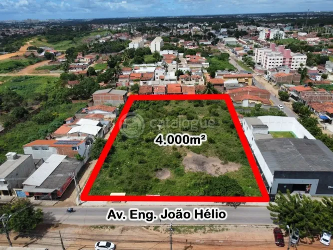 Terreno à venda no bairro Planalto, Natal - Ótima oportunidade!