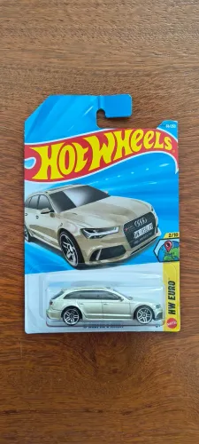 Carrinho Hot Wheels '17 Audi RS6 Avant