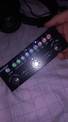 Cuve baby pedal de guitarra