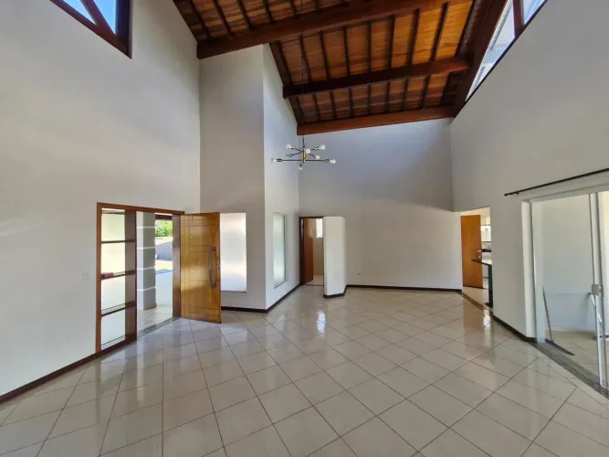 Casa à venda em condomínio fechado - Portal dos Lagos, Boituva SP