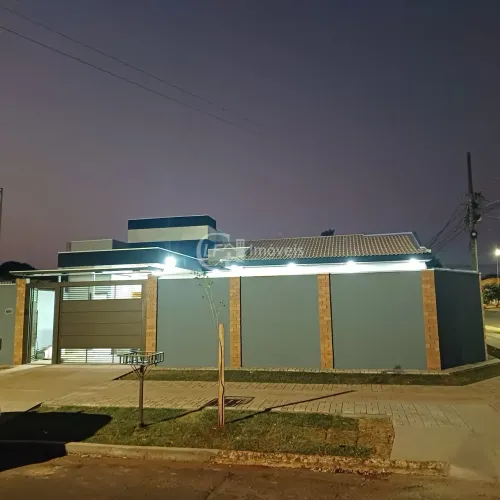 Imperdível oportunidade: Casa à venda em Campo Grande-MS, Vila Almeida. 2 quartos, 1 suíte