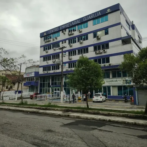 Imóvel para aluguel com 228 metros quadrados em Vila Santo Antônio - Guarujá - SP
