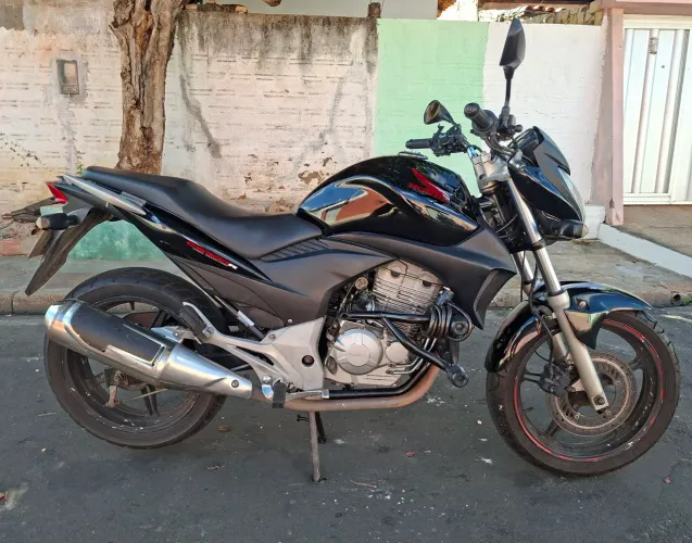 VENDO MOTO CB 300R FLEX