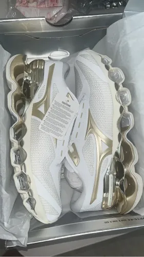 Tênis Mizuno Wave Prophecy