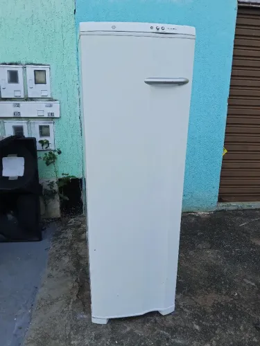 Frizzer Eletrolux 