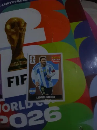 MESSI BRONZE PERFEITO ESTADO ORIGINAL MESSI LEGEND COPA 2026 BRONZE