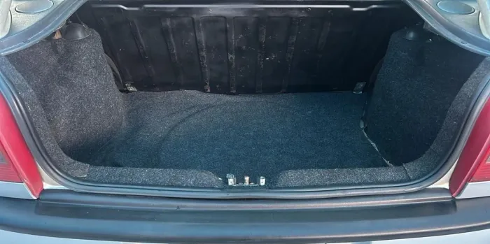 Volkswagen Gol Geração III 1.6 MI 8V Álcool Mec. 4P 2003
