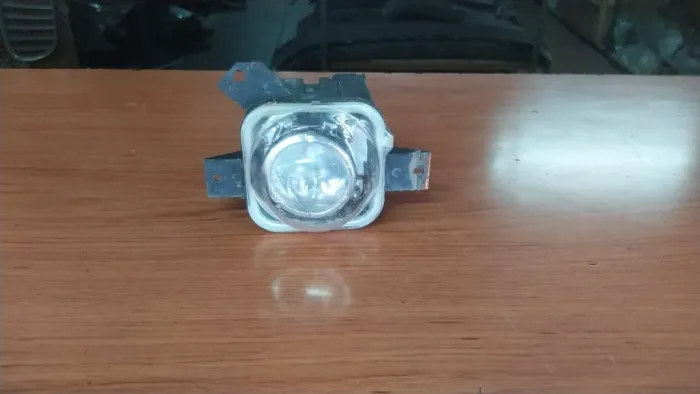Farol Auxiliar Milha Gol G3 esquerdo