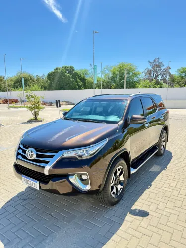 Toyota Hilux SW4 SRX 4X4 2.8 TDI 16V Dies. Aut. 2019