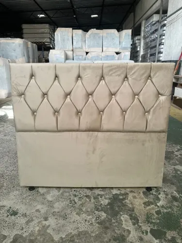 Cabeceira Veneza Estofada Capitone Casal 140x120x10 Cor Cinza Premoli Pés Plastico