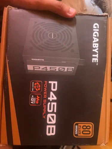 Fonte Gigabyte GP-P450B, 450W, 80 Plus Bronze, PFC Ativo