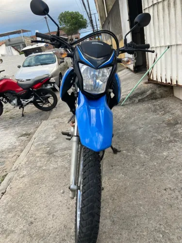 Bros 2020 com 38 mil km rodados