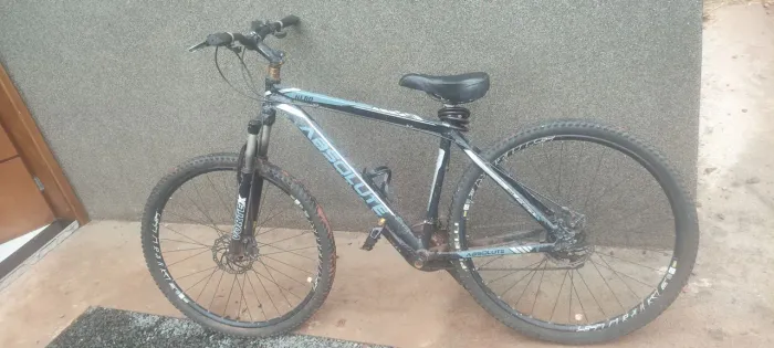 Bicicleta Absolute Nero