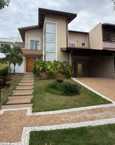 SOBRADO COM 195M² À VENDA NO CONDOMÍNIO RESIDENCIAL MADRE MARIA VILAC NA CIDADE DE VALINHO