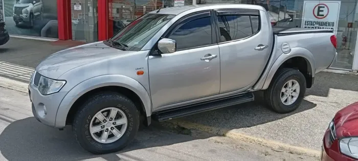 Mitsubishi L200 Sport HPE 2.5 4X4 CD DTI Dies. Aut. 2009