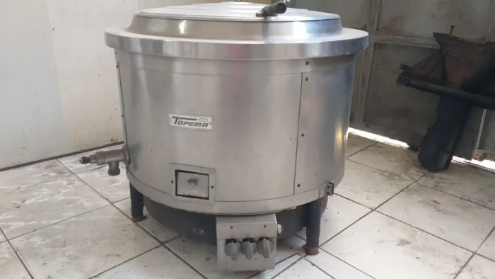 Vendo caldeirao a gaz usado !!! 