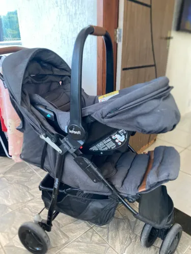 Carrinho e bebê conforto Travel System Breeze Duo preto 