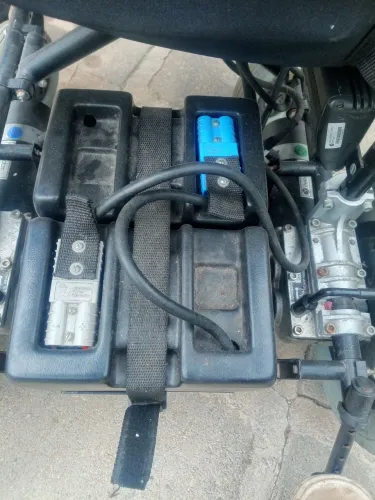 Cadeira de rodas elétrica