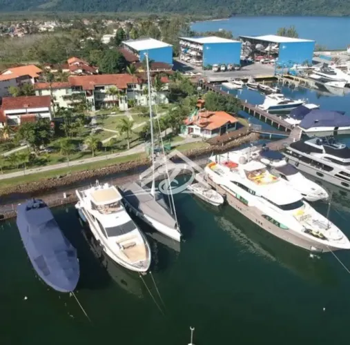 Apartamento condominio Porto Bracuhy - Angra dos Reis