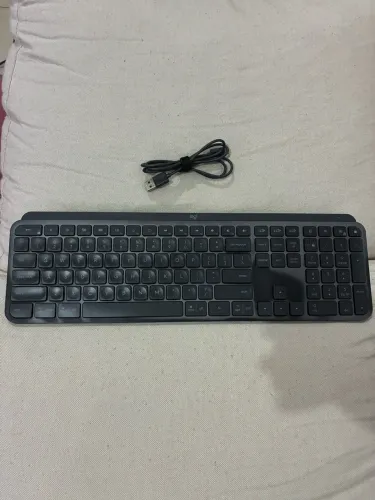 Teclado MX Keys YR0073