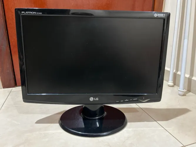 Monitor  LG 19 polegadas 