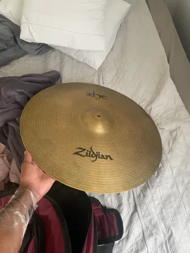 Pratos de bateria
