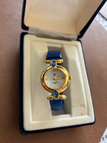 Relógio Givenchy Paris Vintage Feminino Swiss Quartz com caixa original