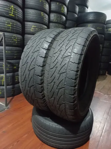 Pneu 265/70/16 Bridgestone Dueler. Os dois pneus por R$349,00. Disk entrega